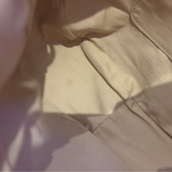 Mulberry Red Pebbled Leather Crossbody – Tree Logo, British Designer - Picture 12 of 14